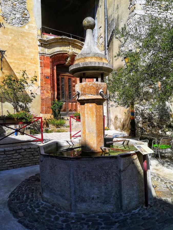 La Frigoule, Un Gite Au Coeur Du Parc Des Cevennes Generargues Bagian luar foto